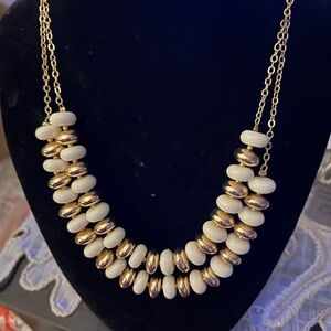 💜3 for $15 Elegant Gold and off white Beaded Necklace